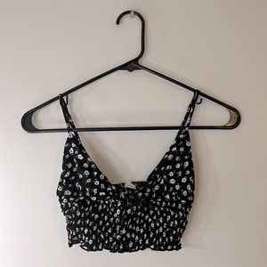 Garage Summer cropped Top. Size: X-Small, Color: Black/Floral